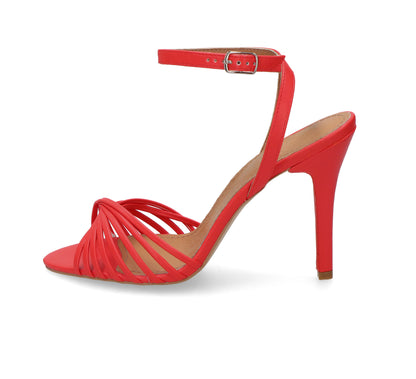 Nicolas Rojo – tacones rojo de Mila Milu