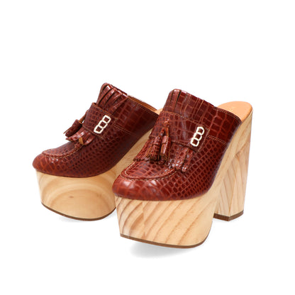 Sofia Casadei Cognac – plataformas color coñac de Mila Milu – vista 3