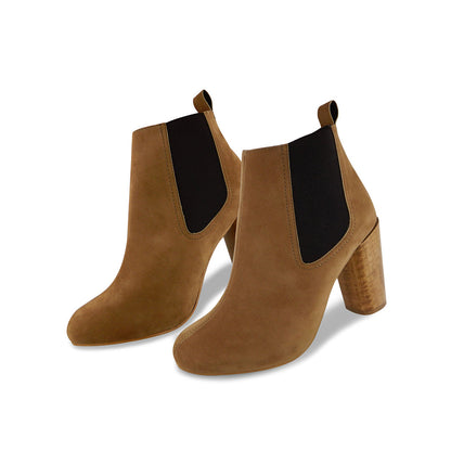 Emanuelle Velvet – botas de Mila Milu