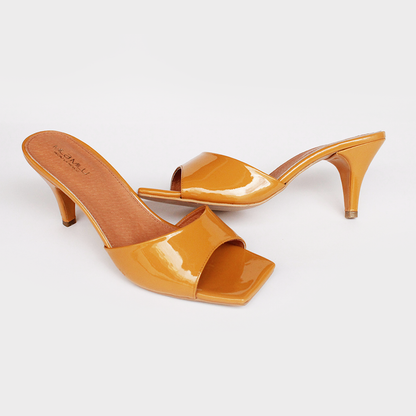 Alita Charol Mostaza – tacones en color mostaza de Mila Milu – vista 3
